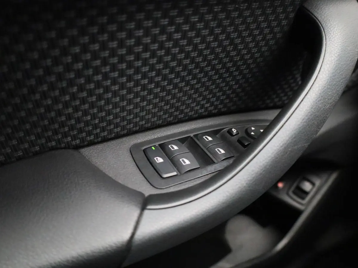 xDrive25e Executive | Automaat | Camera | Navigatie | Climate Control |