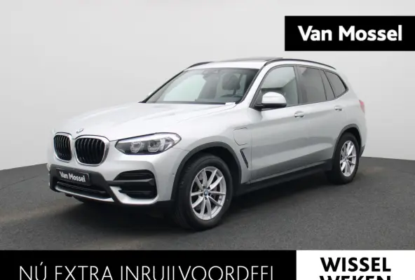 xDrive30e | PANORAMADAK | STOEL-STUURWIELVERWARMING | APPLE CARPLAY-ANDRIOD AUTO | CAMERA | DIGITAAL COCKPIT | NAVIGATIE