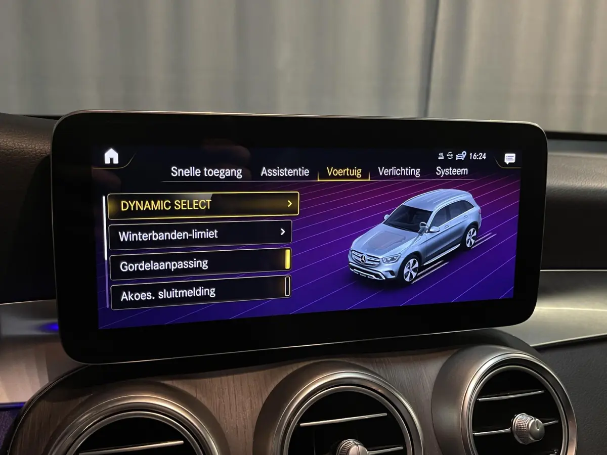 4MATIC AMG Line 19"/SOH 94%/Panoramadak/Dodehoek/Adaptieve cruise/Keyless/Burmester/Matrix LED/Apple Carplay & Android Auto/Stoelverwarming/Elektrische klep