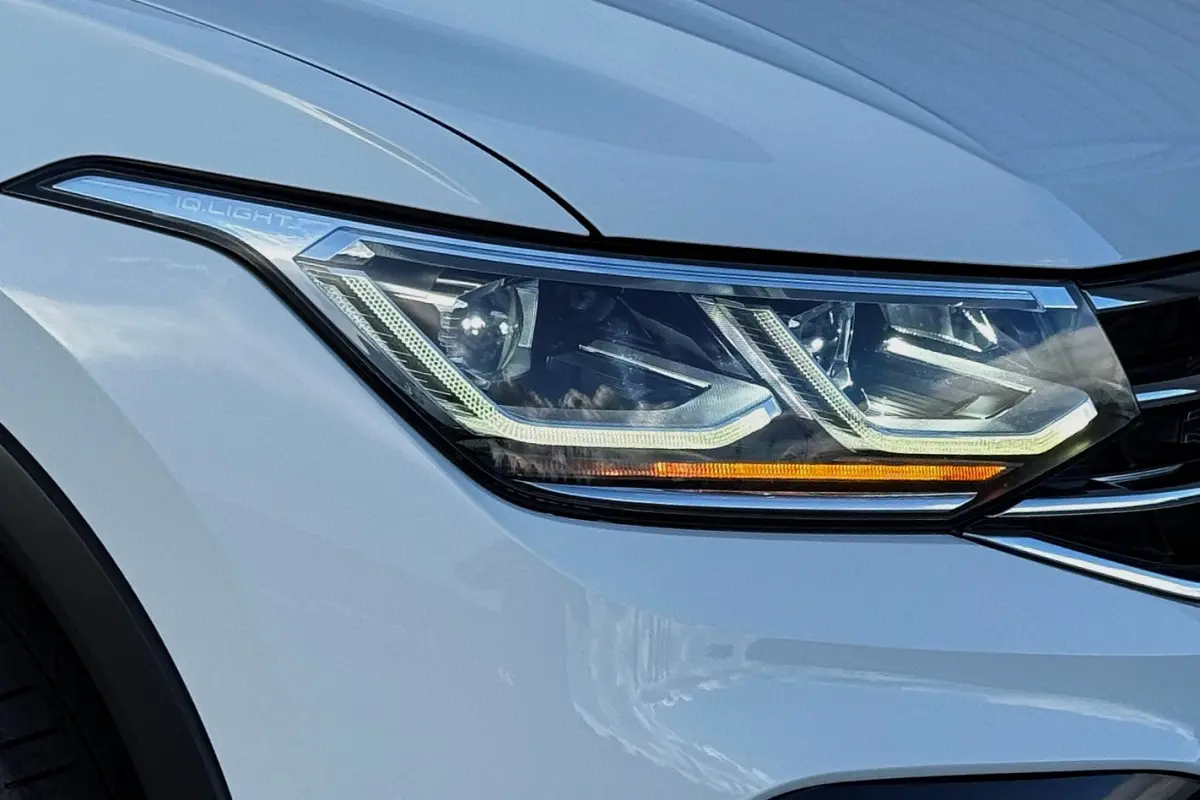 1.4 TSI eHybrid R-Line 245pk PANO TREKHAAK 20" IQ LIGHT KEYLESS