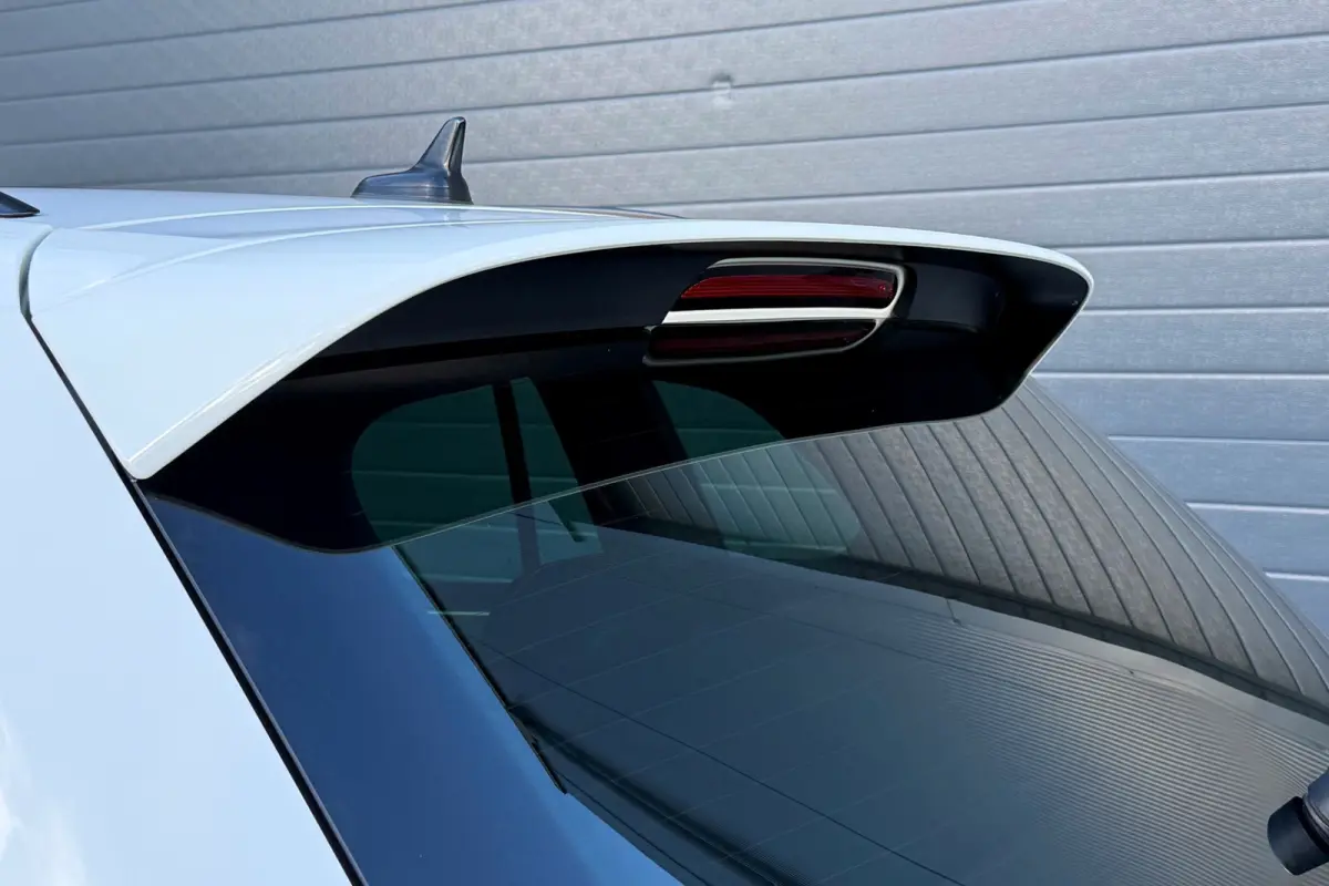 1.4 TSI eHybrid R-Line 245pk PANO TREKHAAK 20" IQ LIGHT KEYLESS