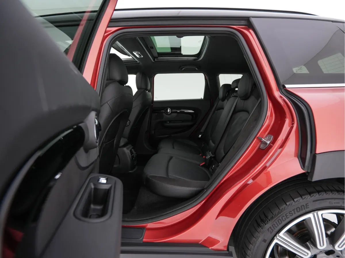 Mini 2.0 Cooper S ALL4 JCW-Styling Premier Plus (INCL-BTW) Aut * PANO | LEATHER | FULL-LED | HEATED-SPORTSEATS | DIGI-COCKPIT | AMBIENTLIGHT | PRIVACY-GLASS | HEAD-UP | PDC | CAMERA | DAB  |