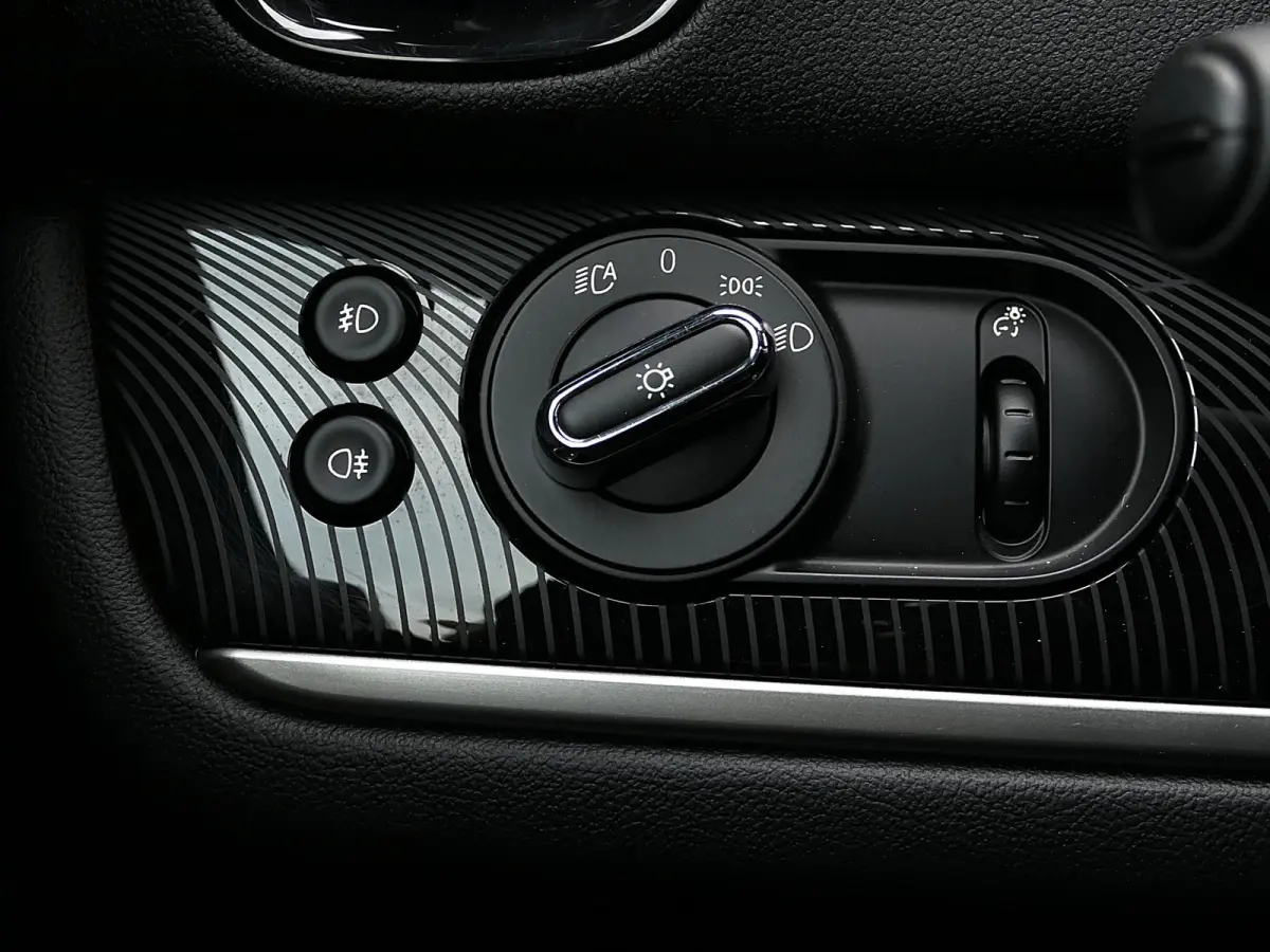 2.0 Cooper S ALL4 John Cooper Works | Panoramadak | Digitaal Dashboard | ACC | Head-up display | Achteruitrijcamera | Achterlicht britse vlag | Afneembare trekhaak | Apple-/Android Carplay |