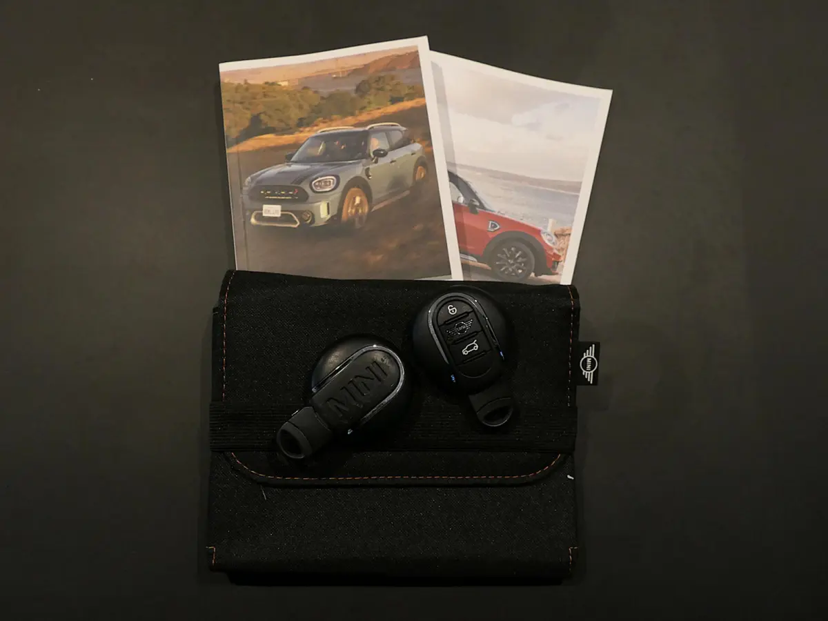 2.0 Cooper S ALL4 John Cooper Works | Panoramadak | Digitaal Dashboard | ACC | Head-up display | Achteruitrijcamera | Achterlicht britse vlag | Afneembare trekhaak | Apple-/Android Carplay |