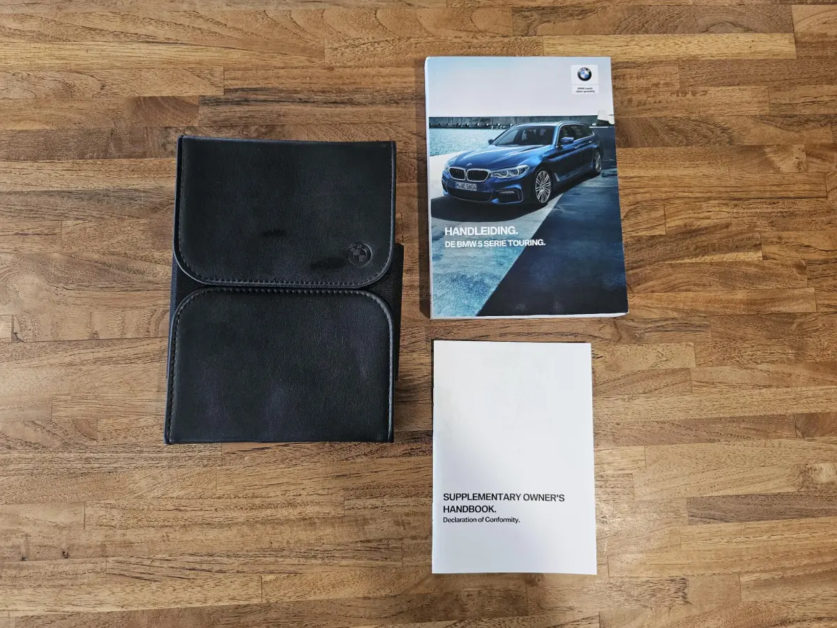 520i High Executive Stoel- & Stuurverwarming | Trekhaak | LED | Dealeronderhouden