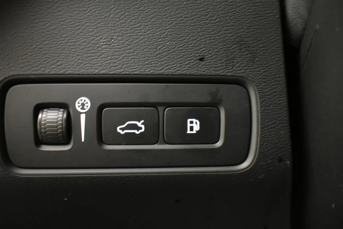 1.5 T4 PHEV Core Bright NW Mod Camera el Trekh+aKlep Dhoek Detec Stoel Verwarming