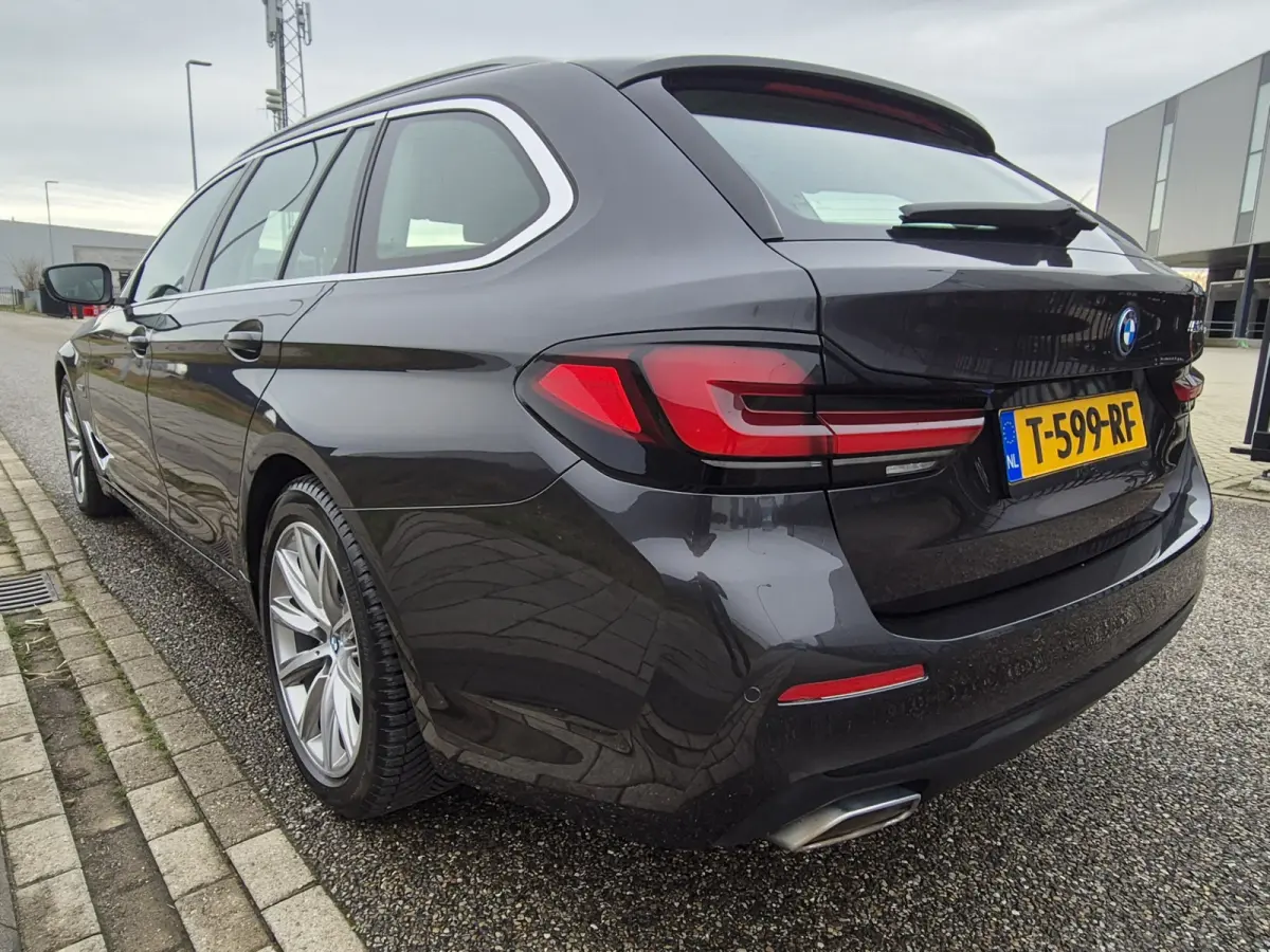 530e Business E plus Hybrid. IN ABSOLUTE NIEUWSTAAT.