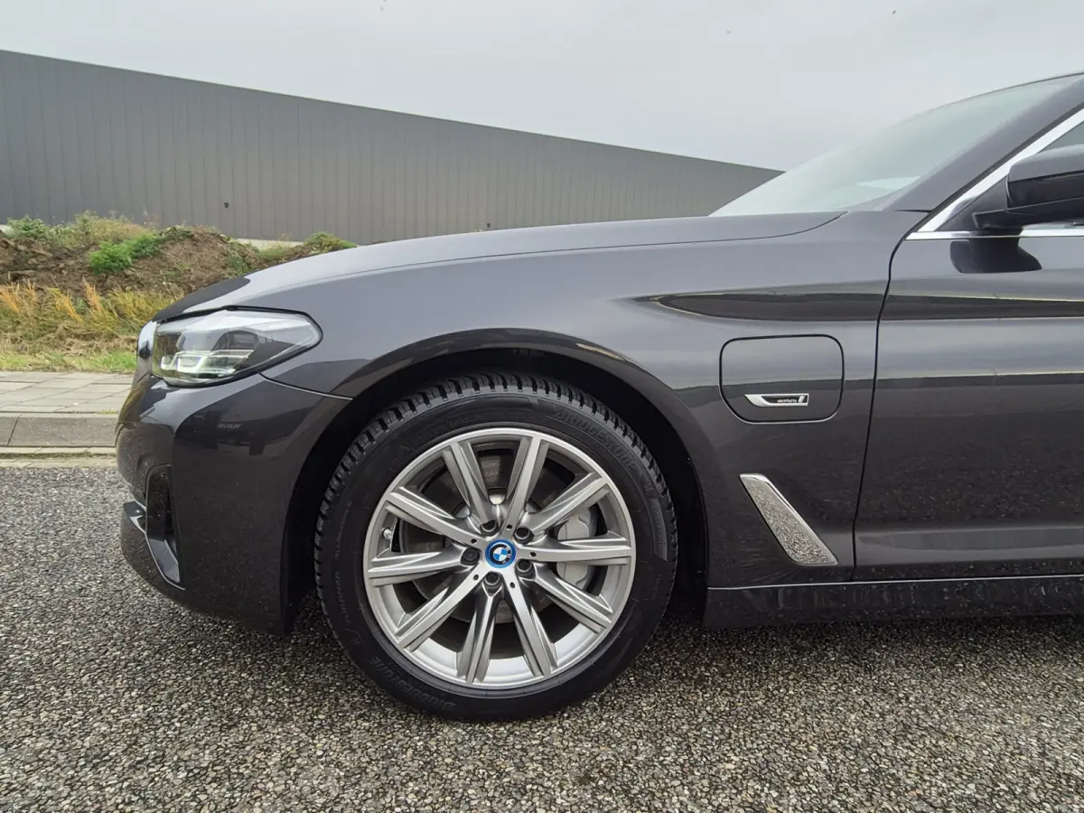 530e Business E plus Hybrid. IN ABSOLUTE NIEUWSTAAT.