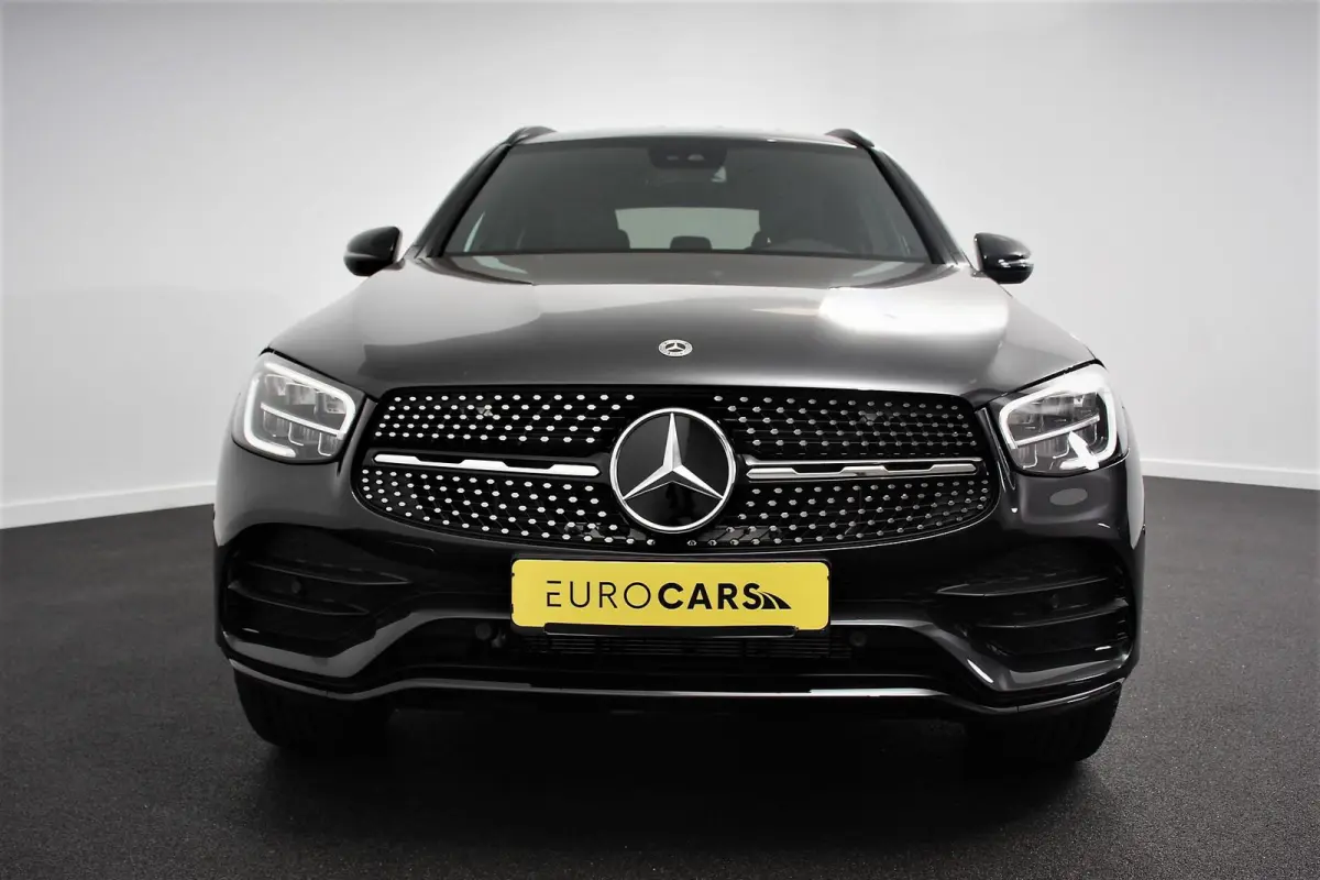 4-MATIC Business AMG Night Pack Full LED Trekhaak Navigatie Parkeersensoren Camera MBUX Cruise control Climate control