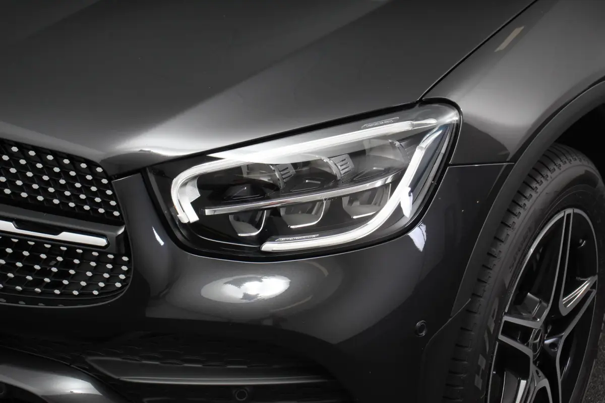 4-MATIC Business AMG Night Pack Full LED Trekhaak Navigatie Parkeersensoren Camera MBUX Cruise control Climate control