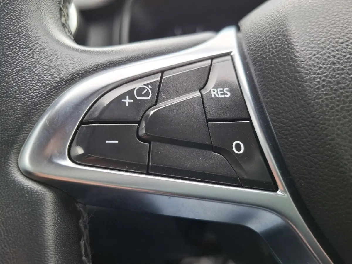 1.3 TCe 130pk Comfort * Navigatie * Cruise Control * Airco *