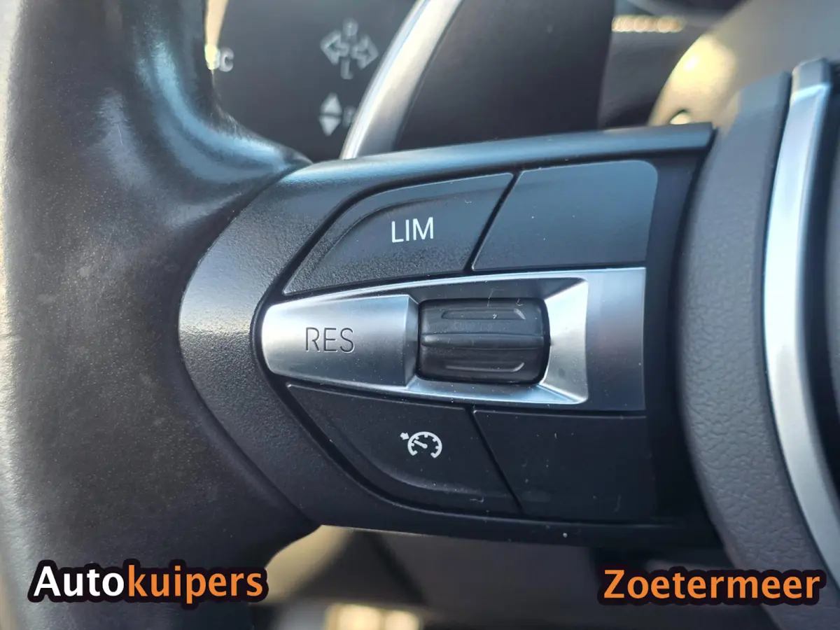 GT - 320i M-Sport High Executive Edition | Leder| Panoramadak | Camera