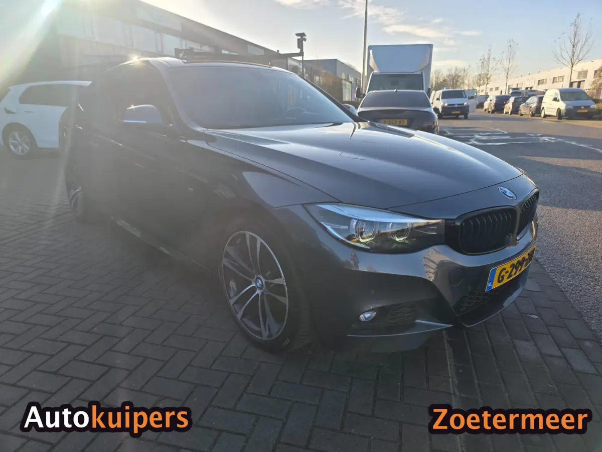 GT - 320i M-Sport High Executive Edition | Leder| Panoramadak | Camera