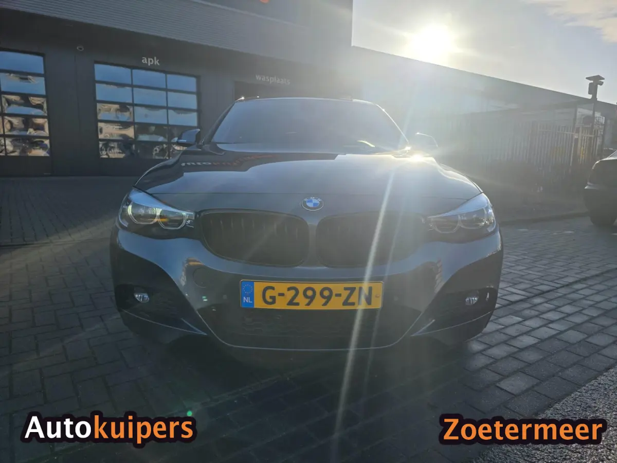 GT - 320i M-Sport High Executive Edition | Leder| Panoramadak | Camera
