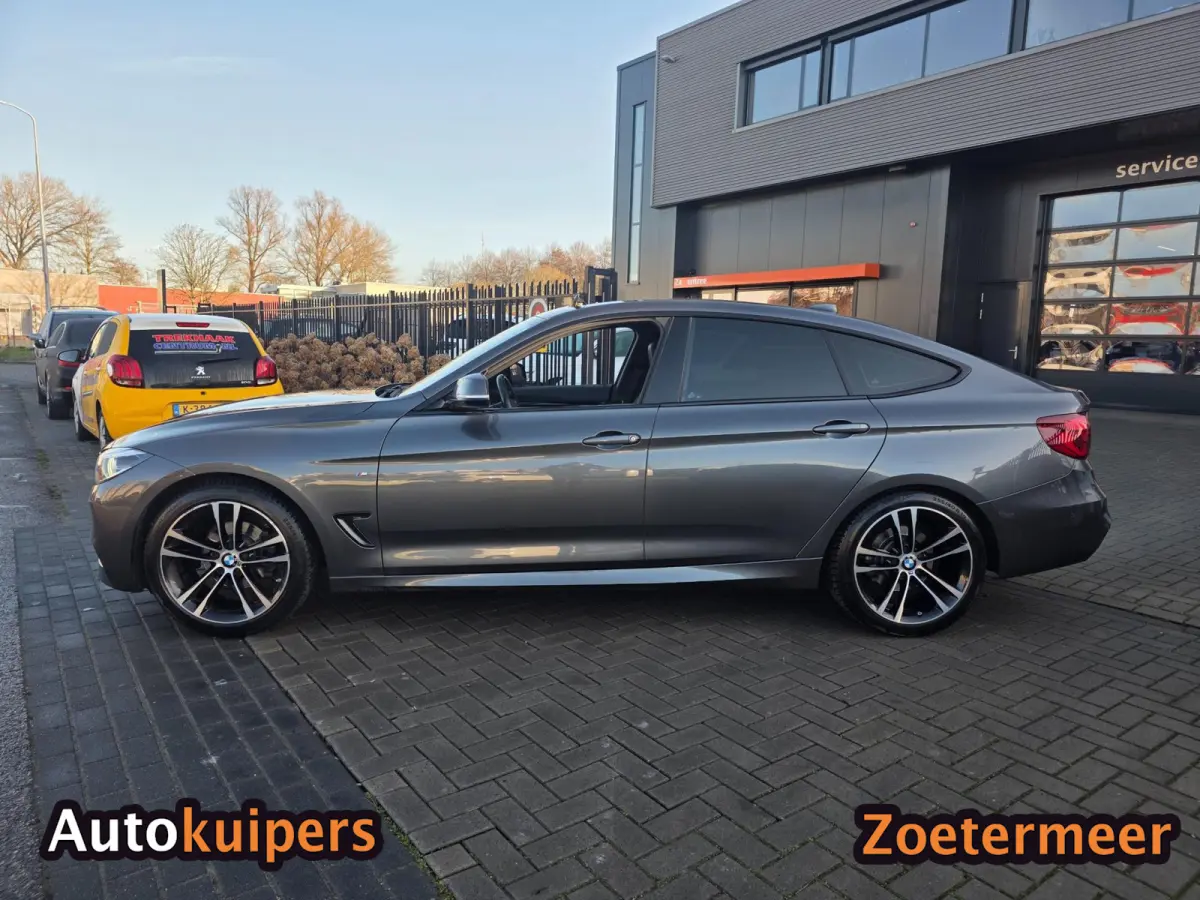 GT - 320i M-Sport High Executive Edition | Leder| Panoramadak | Camera