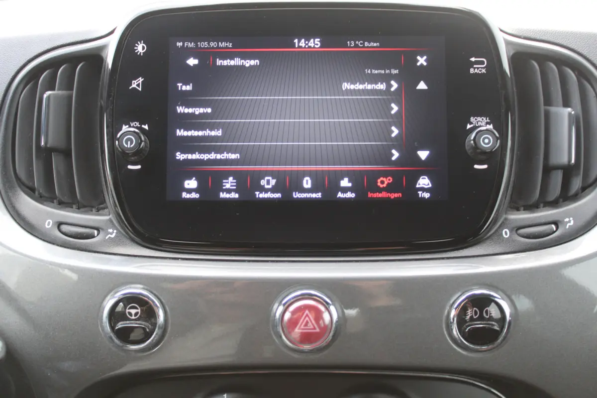 1.0 Hybrid l Cruise Control l Airco l Apple Carplay/ Android Auto l 15 Inch