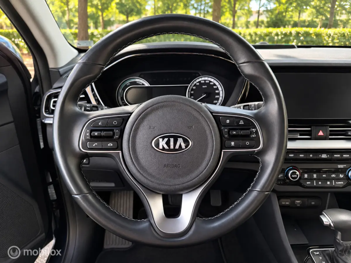 1.6 GDi Plug-in Hybrid DynamicLine