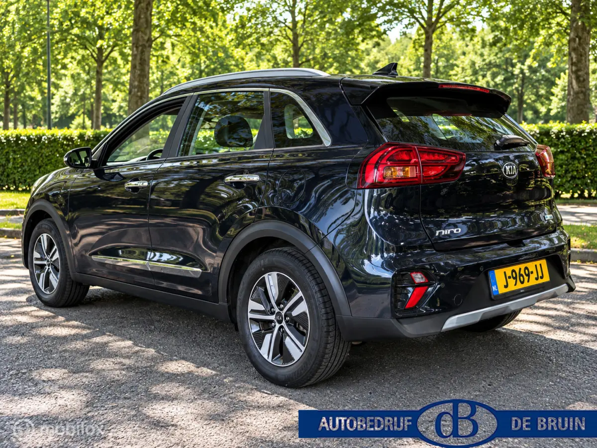 1.6 GDi Plug-in Hybrid DynamicLine