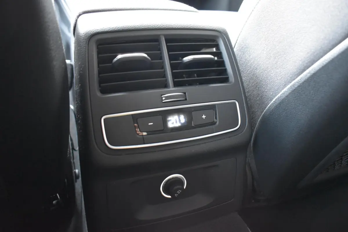 2.0 TFSI Sport Lease Edition
