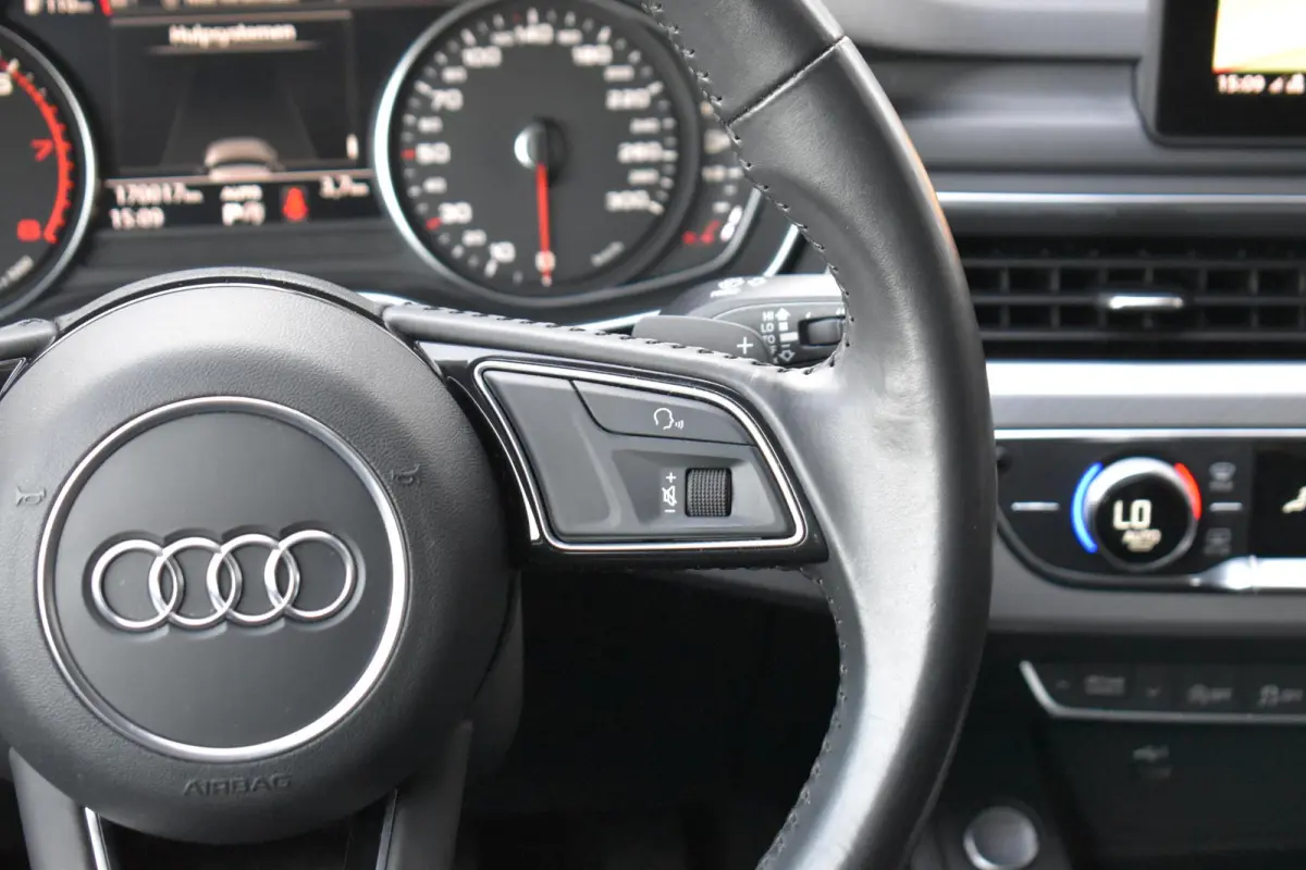 2.0 TFSI Sport Lease Edition