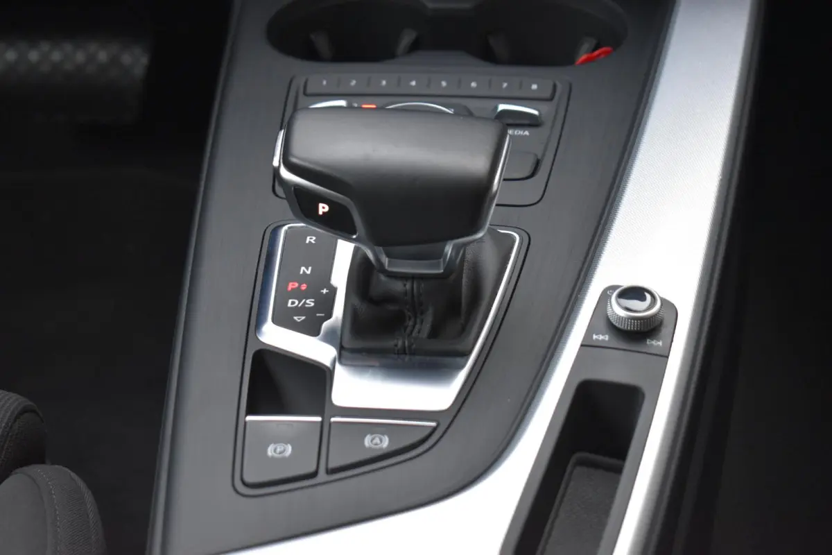 2.0 TFSI Sport Lease Edition