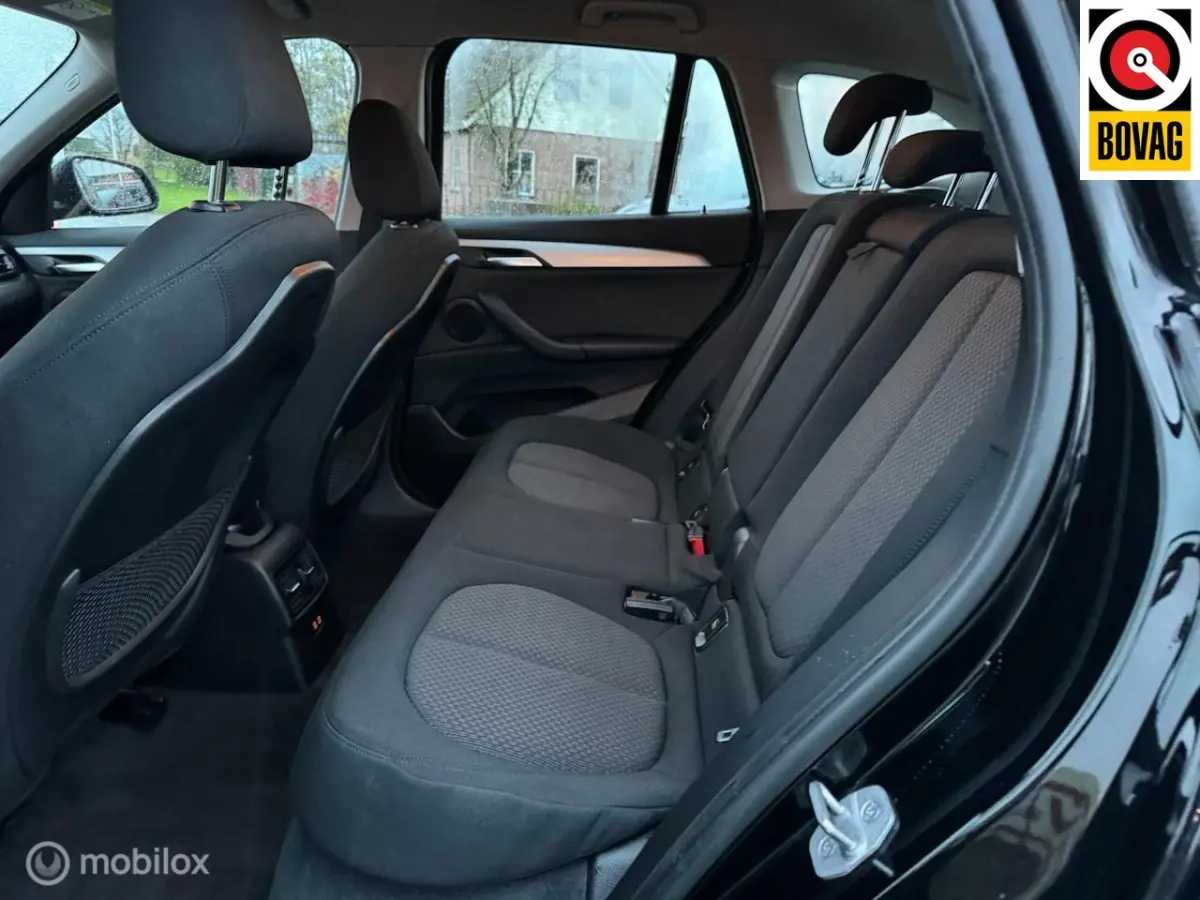 XDrive25e Business Edition Plus NAVI / TREKHAAK