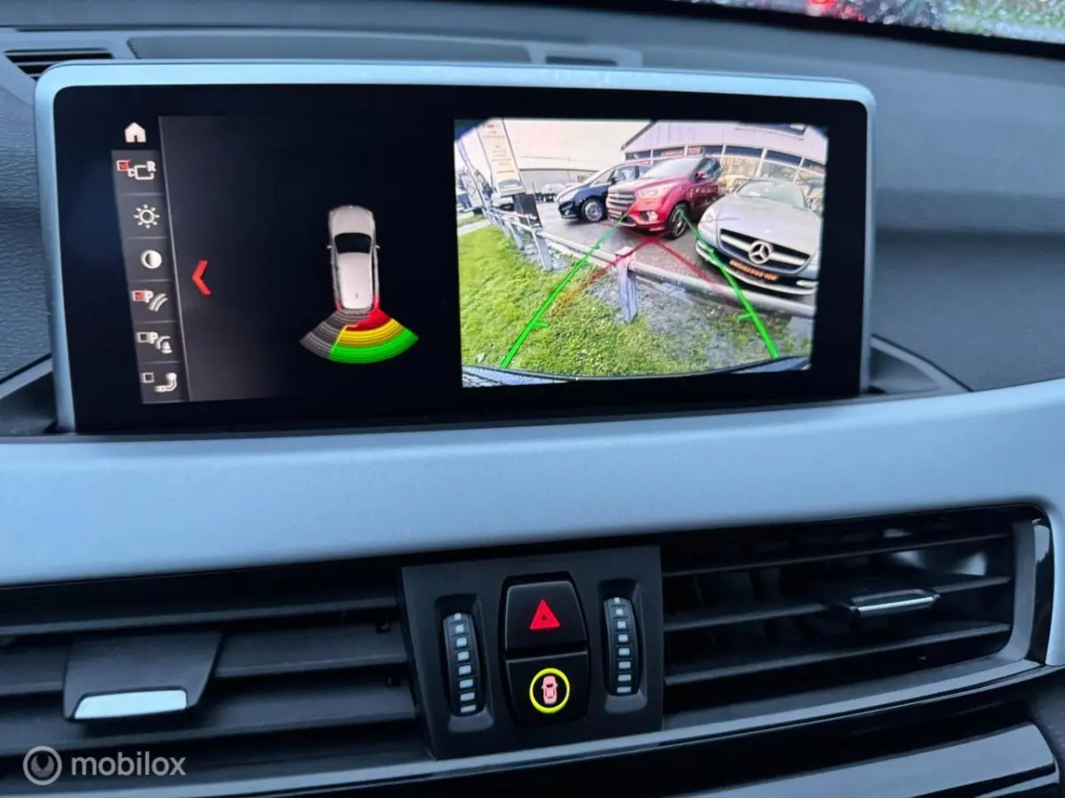 XDrive25e Business Edition Plus NAVI / TREKHAAK
