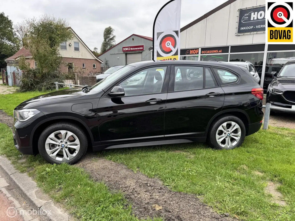 XDrive25e Business Edition Plus NAVI / TREKHAAK