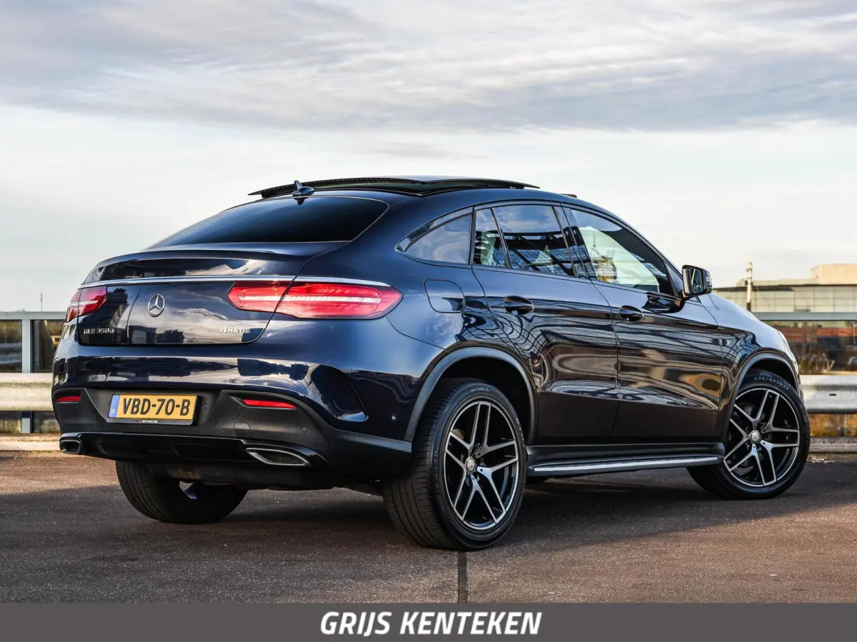 350 d 4MATIC AMG Panoramadak Distronic Camera Night Edition Grijs Kenteken 350 d 4MATIC