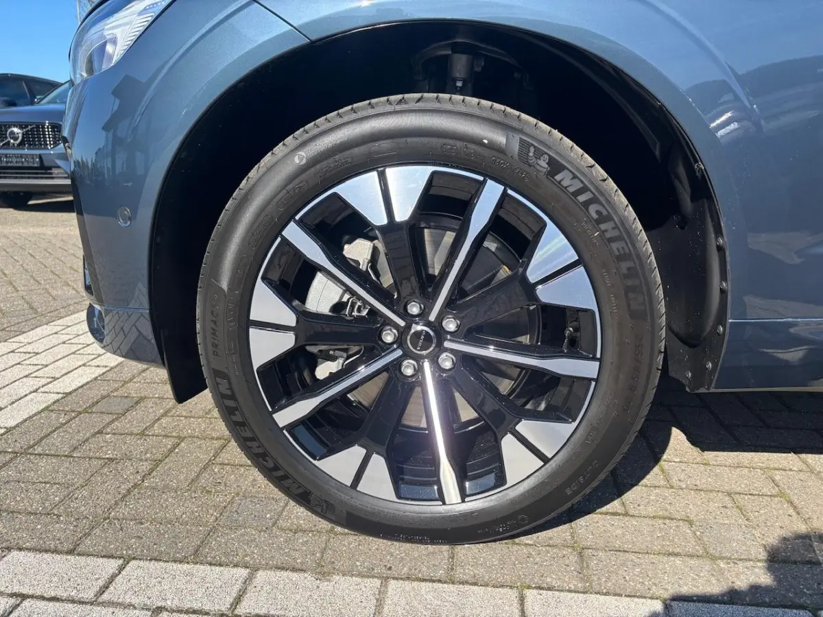 T6 Plug-in hybrid AWD Plus | Premium pack | Panoramadak | HUD | Geventileerd leer |