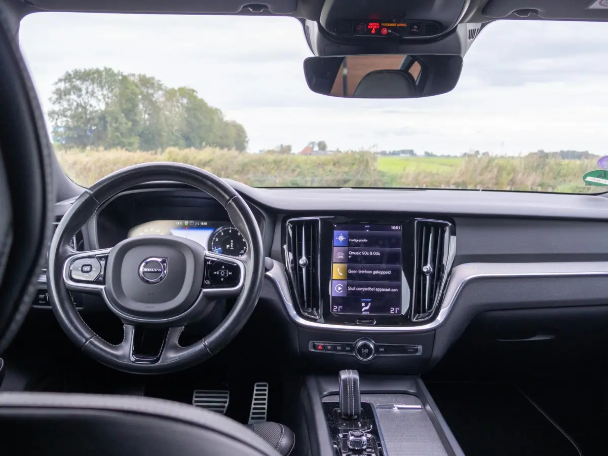 2.0 B3 R-Design ACC Pilot Assist BLIS
