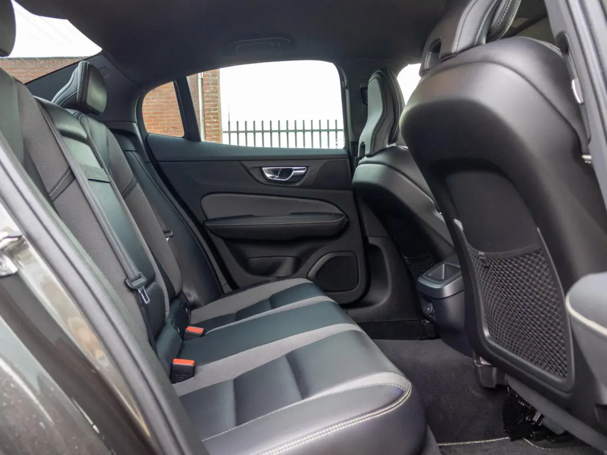 2.0 B3 R-Design ACC Pilot Assist BLIS