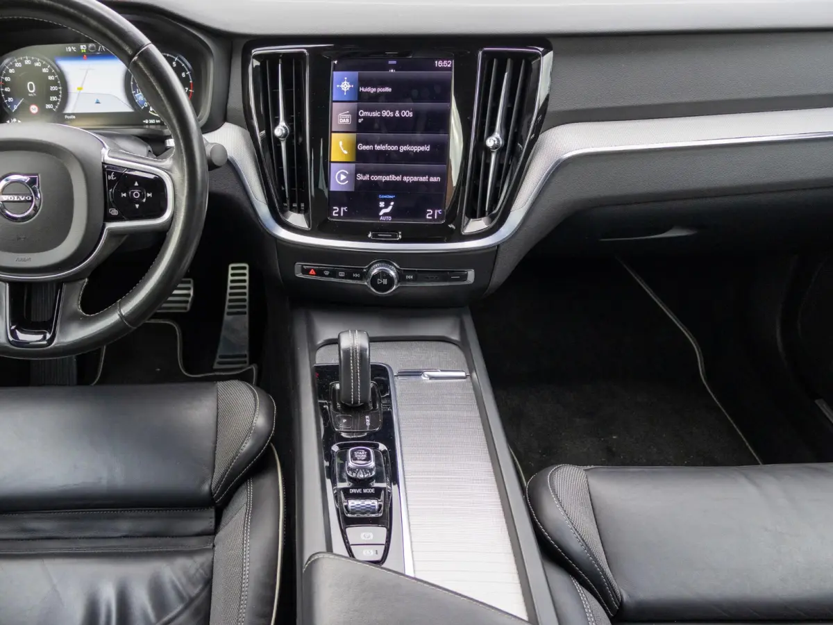 2.0 B3 R-Design ACC Pilot Assist BLIS