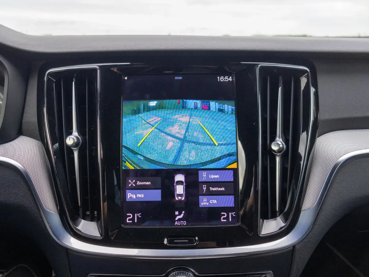 2.0 B3 R-Design ACC Pilot Assist BLIS