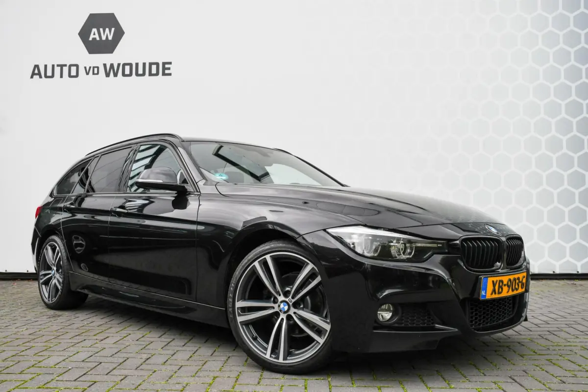 320i xDrive Edition M-pakket Leer Automaat