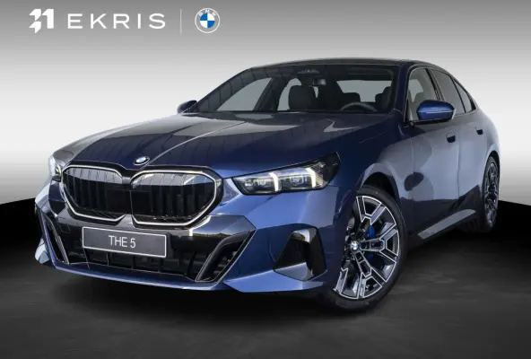 520i High Executive | M Sportpakket Pro | Innovation Pack | Travel Pack | Trekhaak | Panoramadak | Harman Kardon