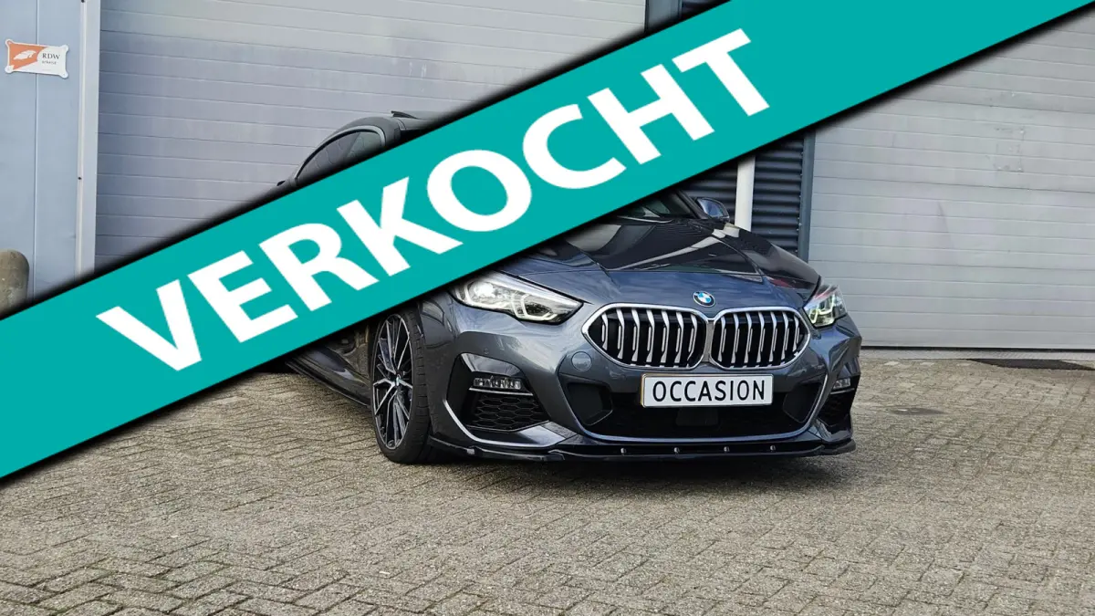 220i High Executive | M-pakket | Pano | Head-Up | Harman Kardon | Camera