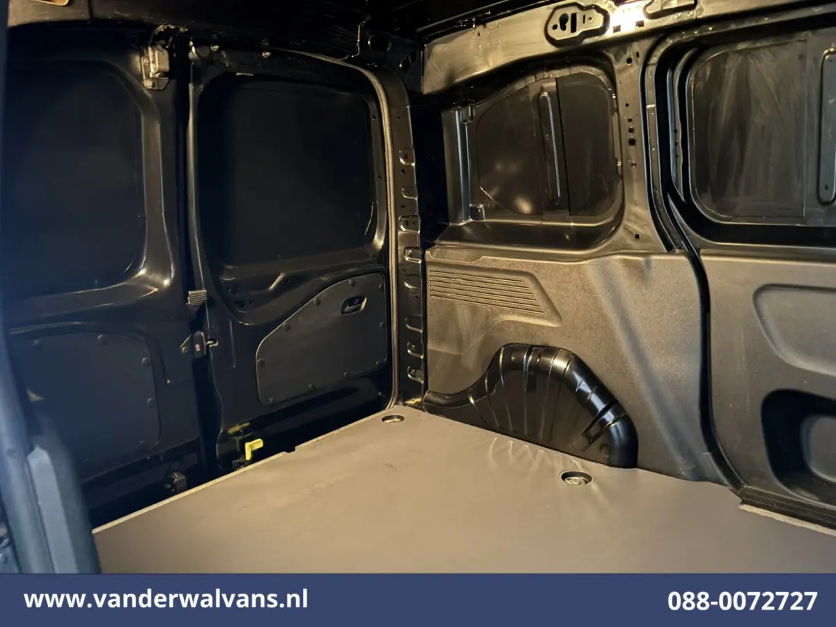 1.5D 102pk L1H1 Euro6 Airco | Camera | Navigatie | Apple Carplay | Cruisecontrol Android Auto, Parkeersensoren, 1500kg trekvermogen
