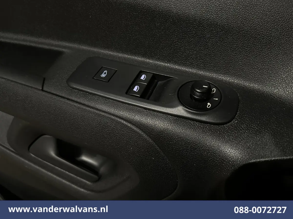 1.5D 102pk L1H1 Euro6 Airco | Camera | Navigatie | Apple Carplay | Cruisecontrol Android Auto, Parkeersensoren, 1500kg trekvermogen
