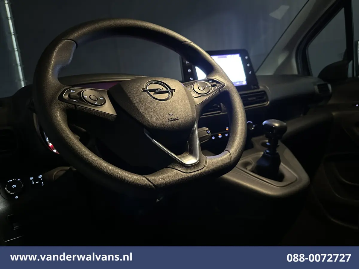1.5D 102pk L1H1 Euro6 Airco | Camera | Navigatie | Apple Carplay | Cruisecontrol Android Auto, Parkeersensoren, 1500kg trekvermogen