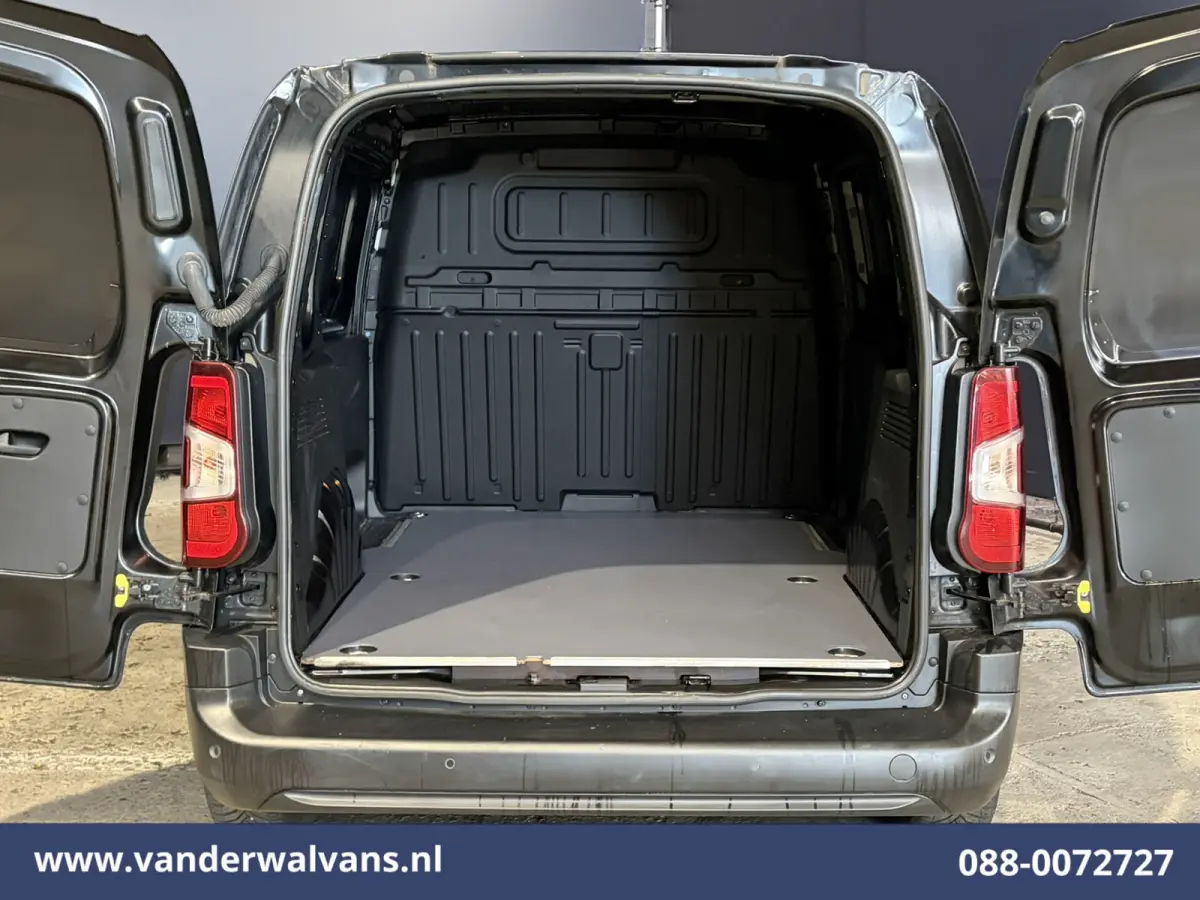 1.5D 102pk L1H1 Euro6 Airco | Camera | Navigatie | Apple Carplay | Cruisecontrol Android Auto, Parkeersensoren, 1500kg trekvermogen