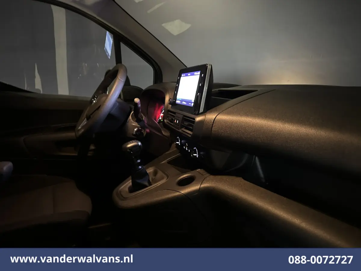 1.5D 102pk L1H1 Euro6 Airco | Camera | Navigatie | Apple Carplay | Cruisecontrol Android Auto, Parkeersensoren, 1500kg trekvermogen