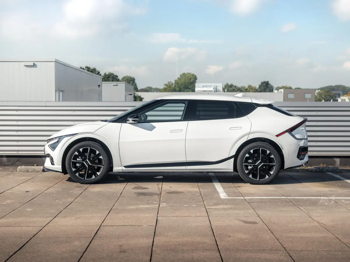GT-Line Business Edition 84 kWh | Direct leverbaar | Gunstige fiscale waarde | Navi. | Clima. | Adapt. Cruise. | Stoel&Stuur Verwarming | Dodehoekassistentie | GT-Line Vegan Lederen Bekledin