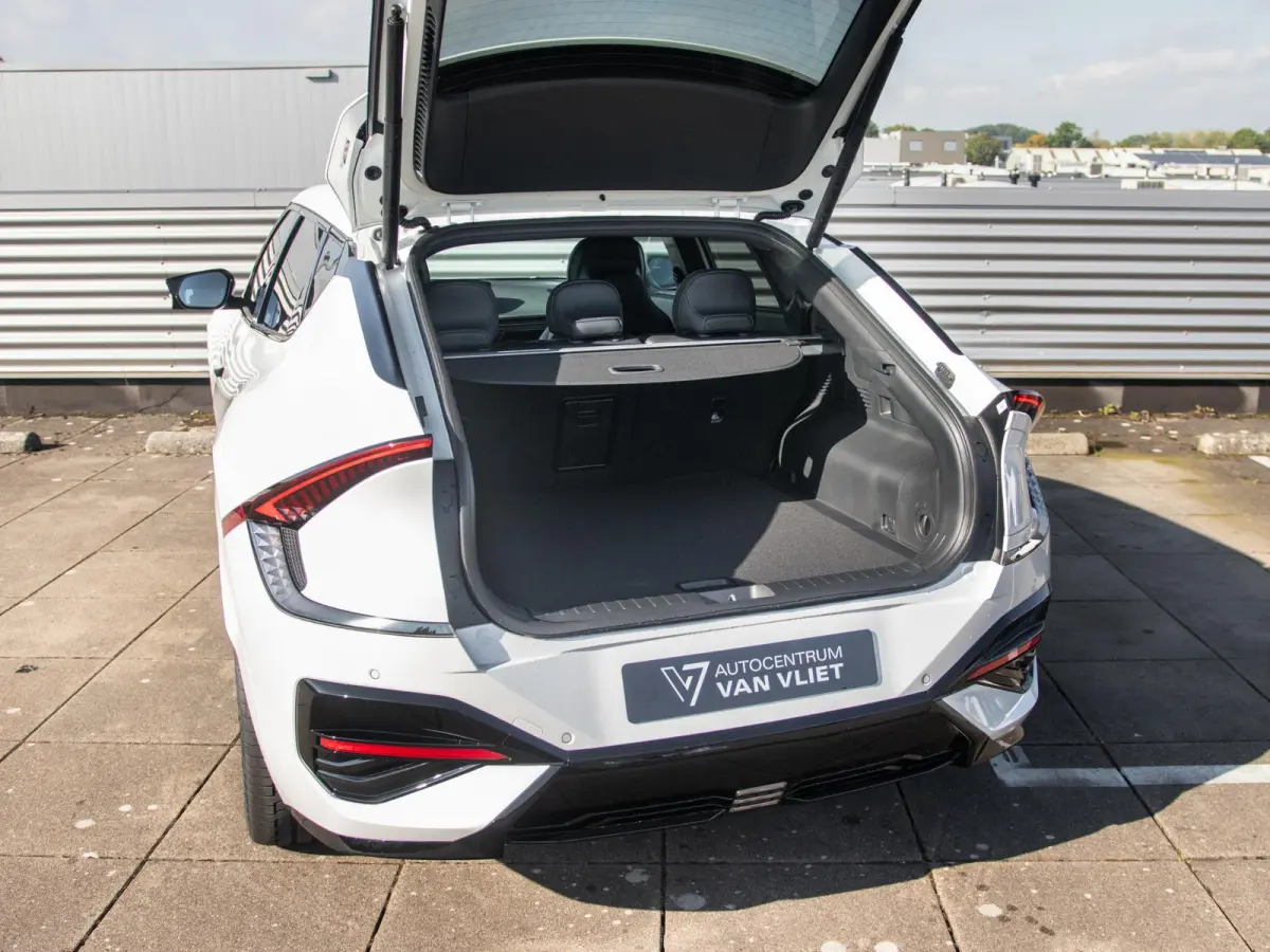 GT-Line Business Edition 84 kWh | Direct leverbaar | Gunstige fiscale waarde | Navi. | Clima. | Adapt. Cruise. | Stoel&Stuur Verwarming | Dodehoekassistentie | GT-Line Vegan Lederen Bekledin