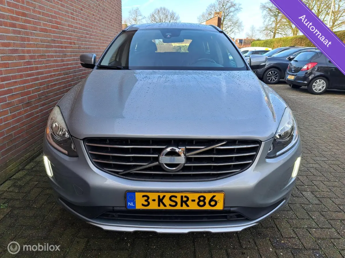 2.0 T5 FWD Kinetic/AUTOMAAT/LEER