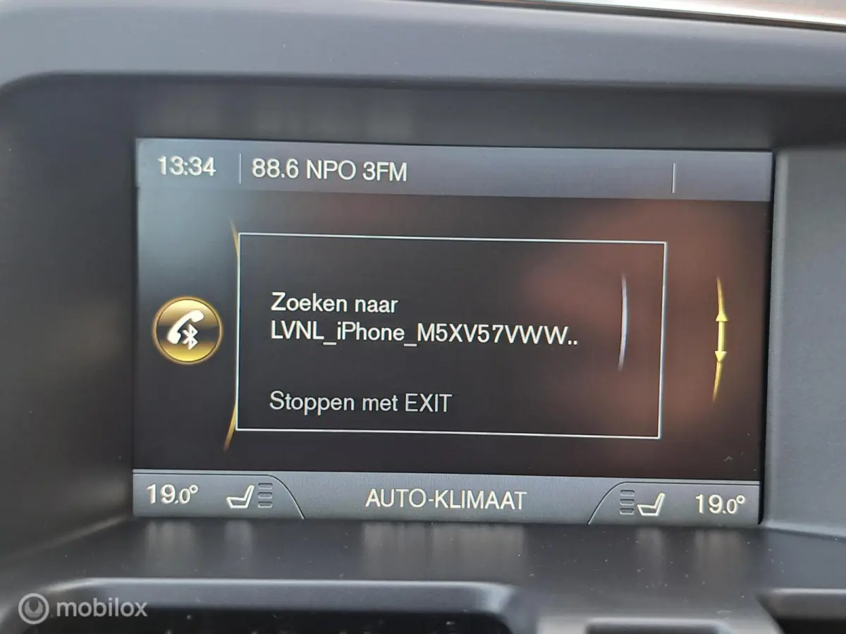 2.0 T5 FWD Kinetic/AUTOMAAT/LEER