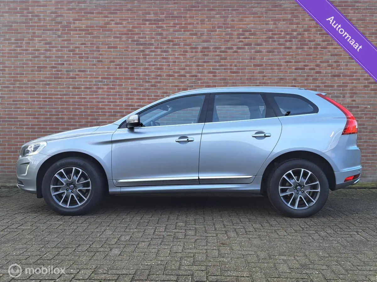 2.0 T5 FWD Kinetic/AUTOMAAT/LEER