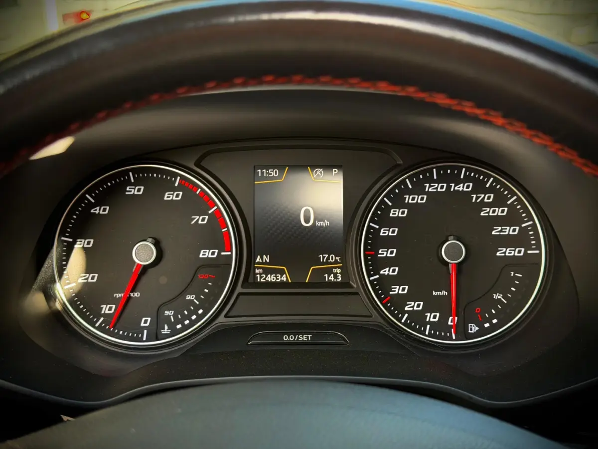 1.5 TSI FR | PANO | CARPLAY | KEYLESS | LED | NAVI |