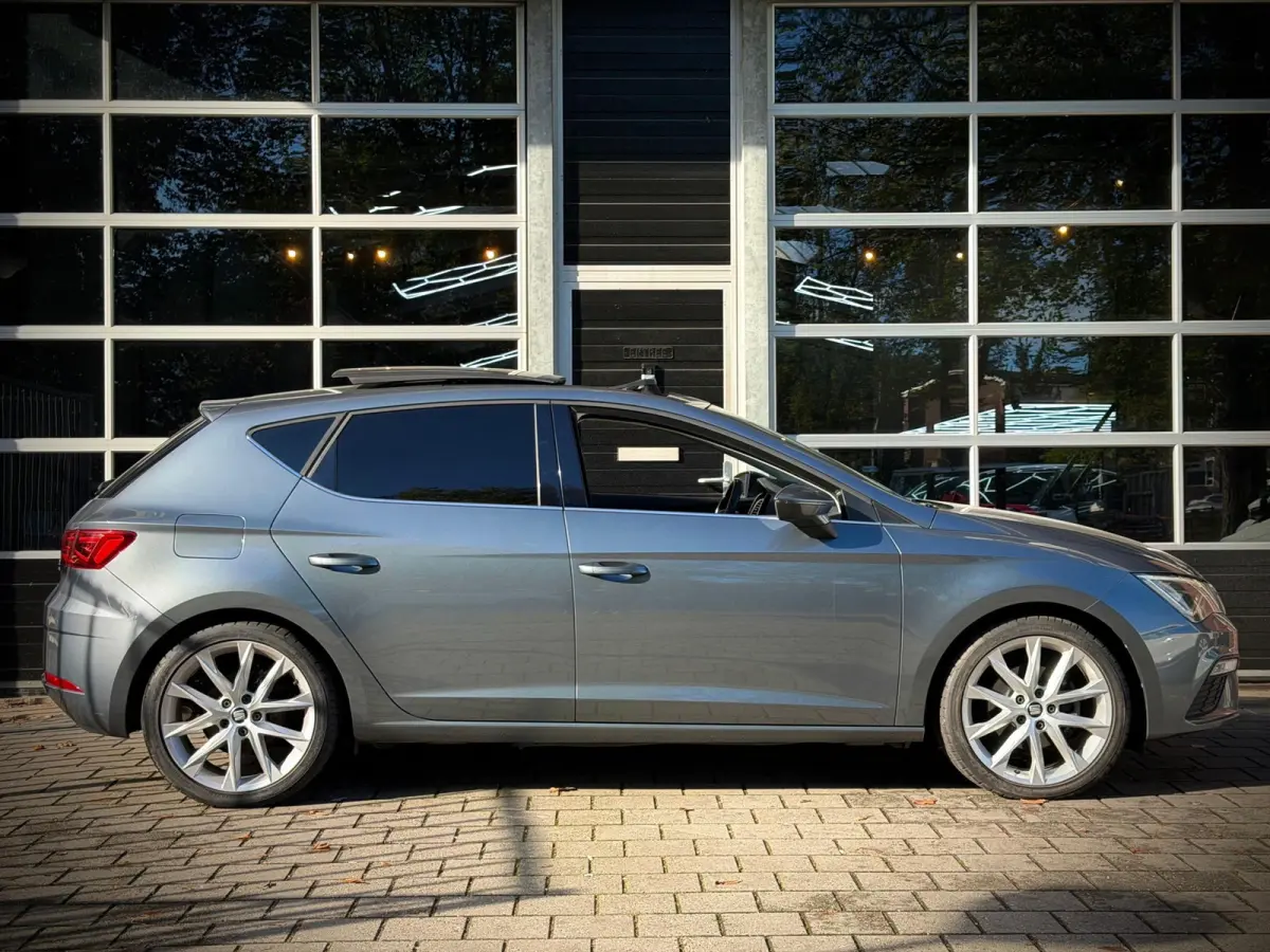 1.5 TSI FR | PANO | CARPLAY | KEYLESS | LED | NAVI |