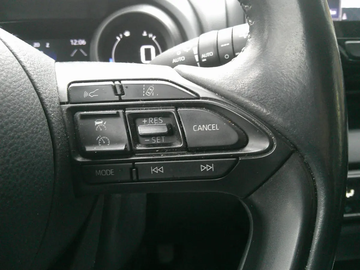 1.5 Hybrid Dynamic Navi Pdc V+A